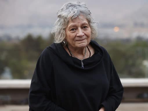 Rita Laura Segato, le 12 avril 2023 à Santiago, au Chili. Les textes de l’anthropologue sur le viol ont inspiré aux féministes chiliennes la performance Un violeur sur ton chemin. Devenue virale, leur chorégraphie est reprise à travers le monde entier. ELVIS GONZALEZ / EFE / Newscom / MaxPPP