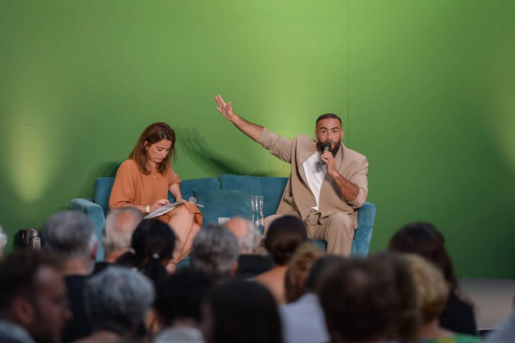 Médine et Marine Tondelier, secrétaire nationale d’Europe Écologie–Les Verts, aux Journées d’été du parti, aux Docks, au Havre, le 24 août 2023.ISA HARSIN / SIPA